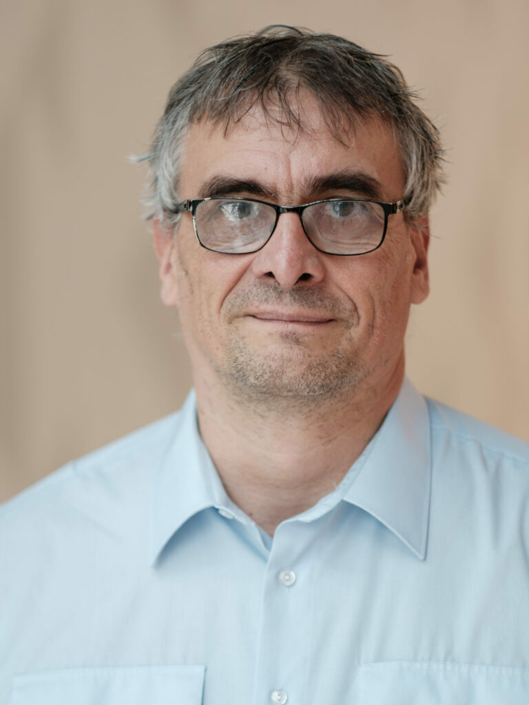 Prof. Dr. Karsten Wolf